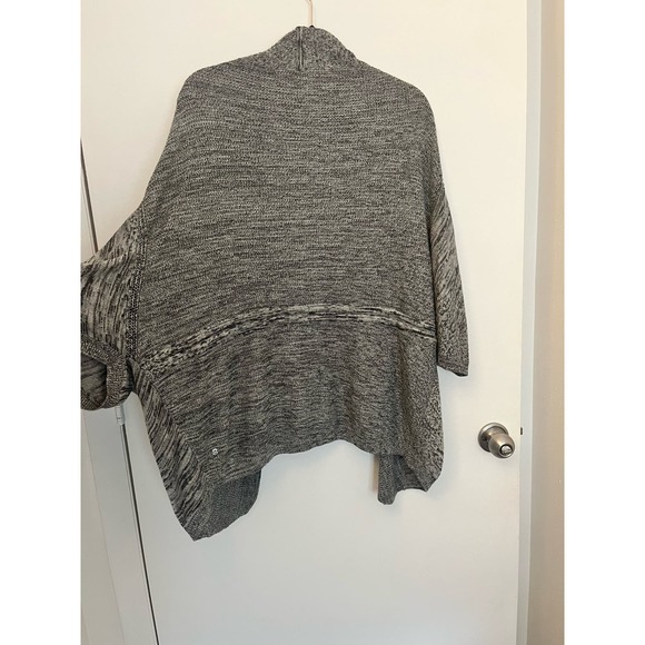 LULULEMON Breeze Easy Wrap Gray Cashmere Blend Bat Wing Cardigan Sweater XS/S - Picture 6 of 8